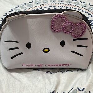 Hello
Kitty makeup bag